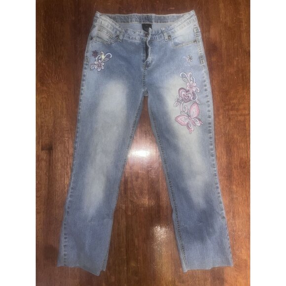 Women's Butterfly Embellished Faded Glory Jeans Light Wash Size 16 - Picture 1 of 16